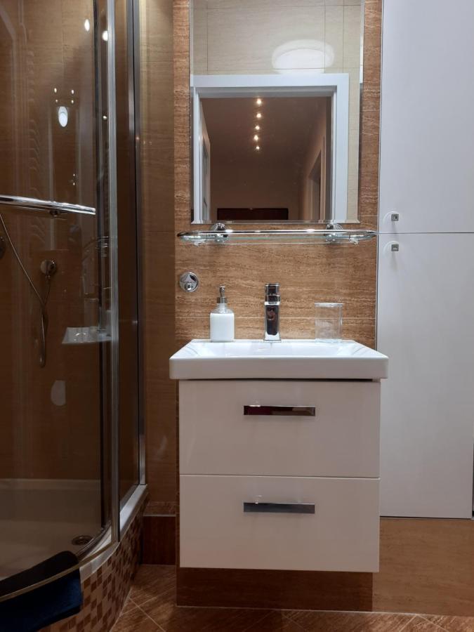 Apartament W Centrum Wroclawia Appartement Buitenkant foto